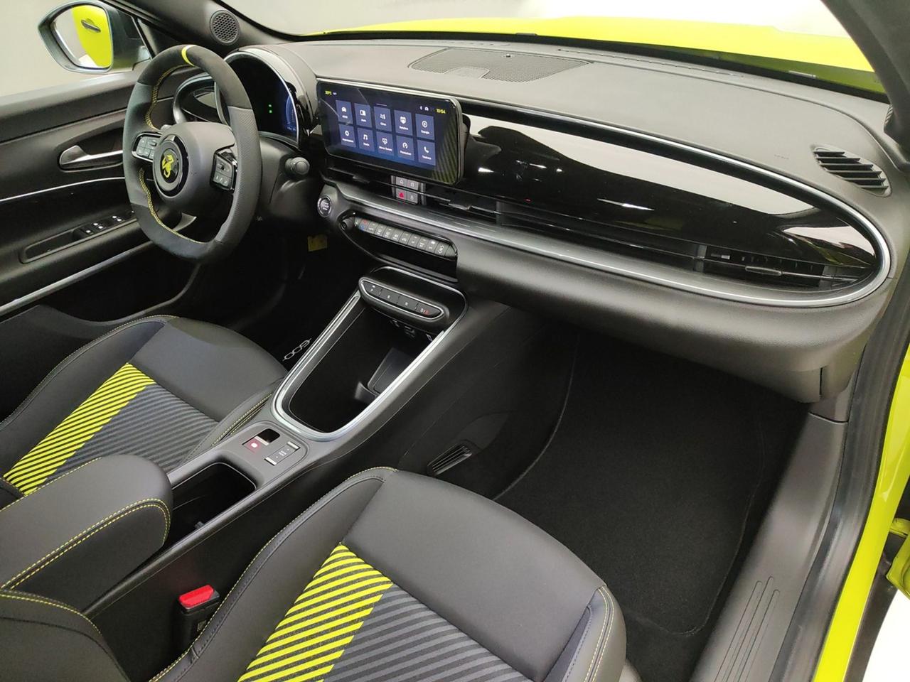 600e 600E ABARTH 54KW 240CV TURISMO