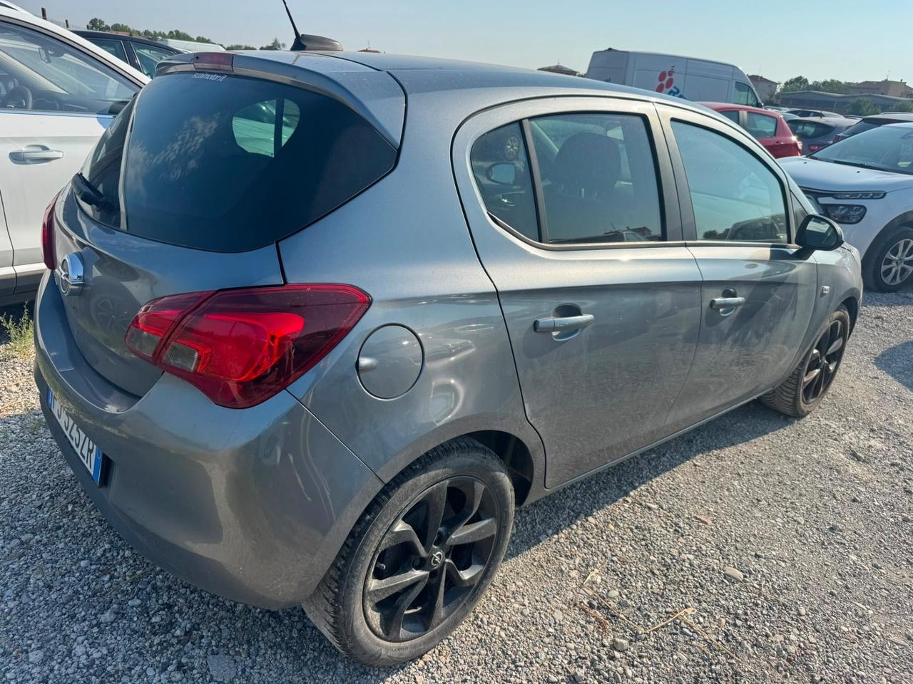 Opel Corsa 1.2 5 porte