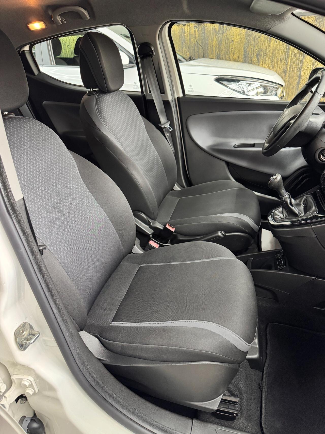 Lancia Ypsilon 1.3 MJT 16V 95 CV 5 porte S&S Gold