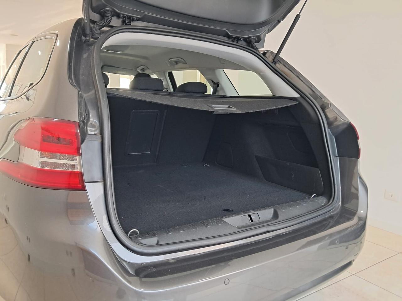 Peugeot 308 BlueHDi 130 S&S EAT8 SW Business