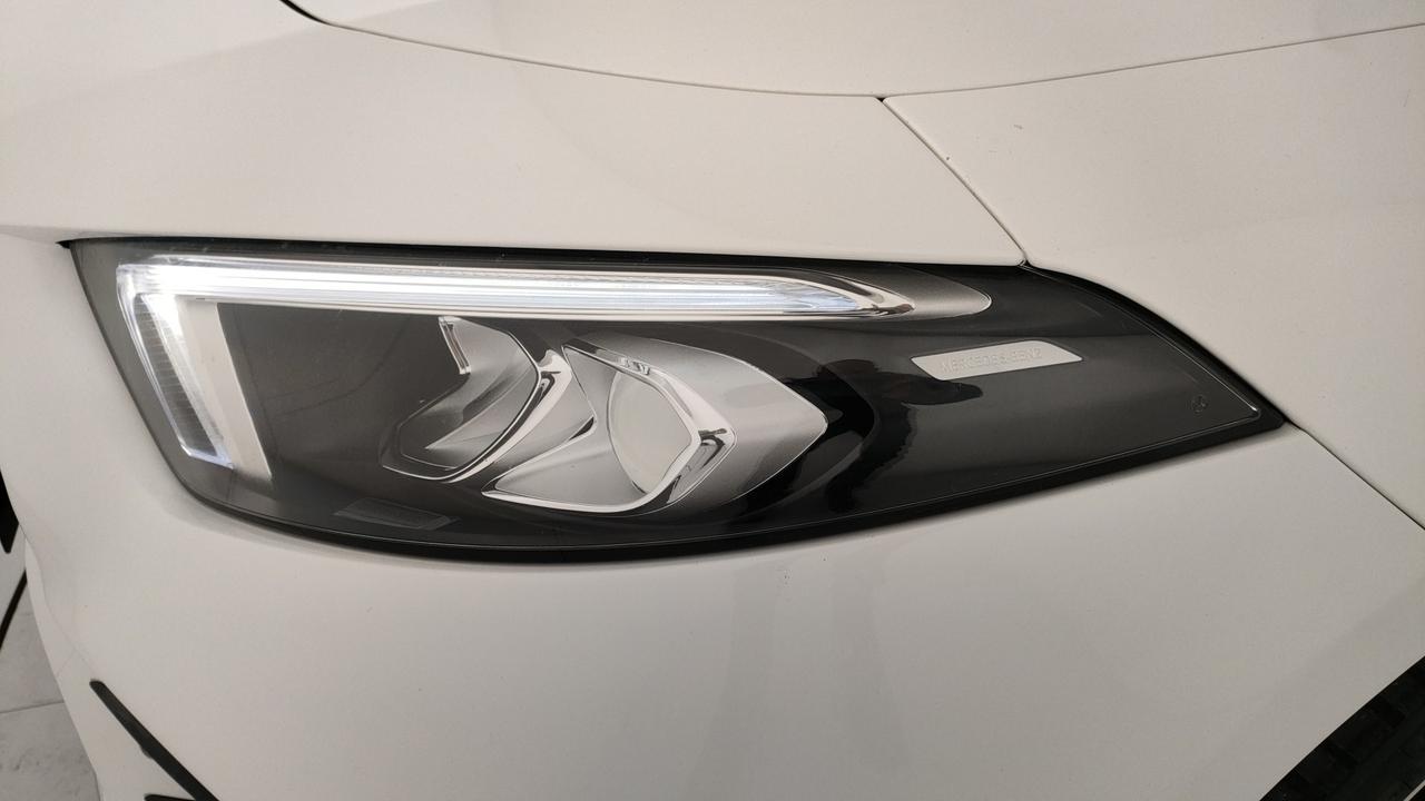 Mercedes-Benz Classe A - W177 2018 - A 180 d Premium auto