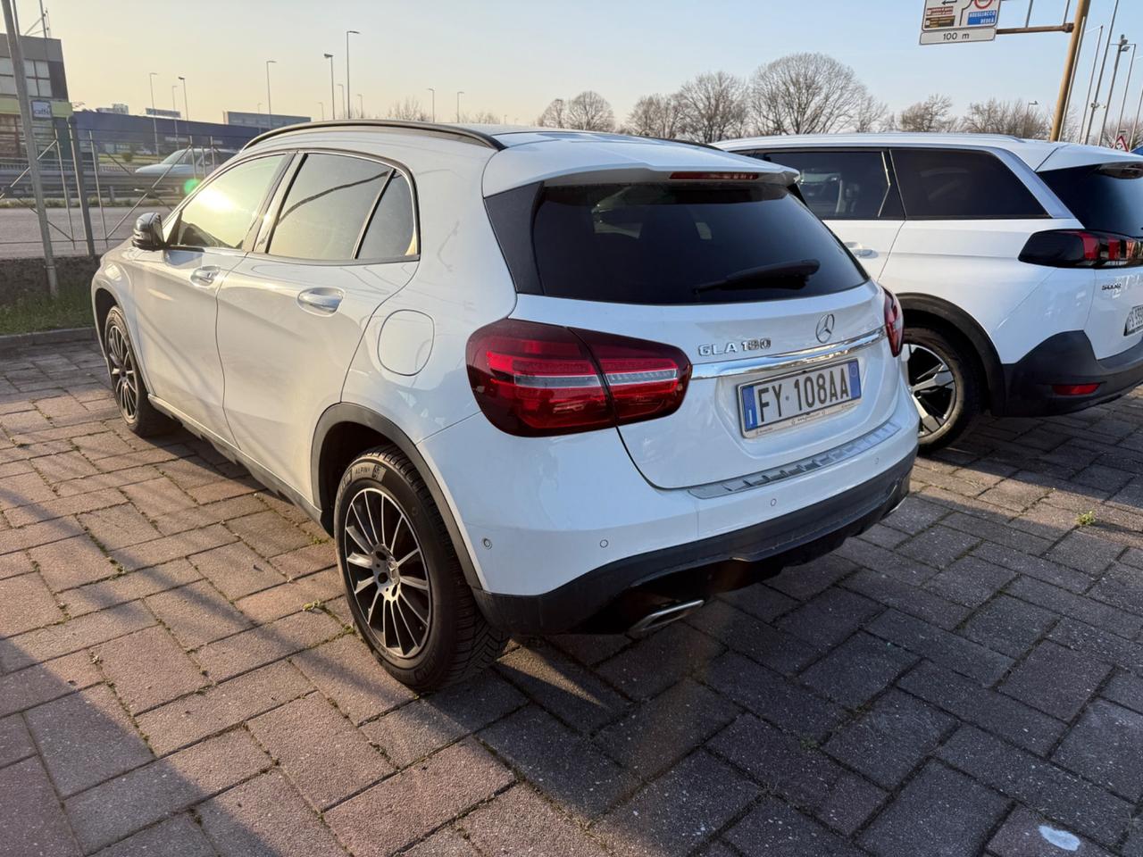 Mercedes-benz GLA 180 Business