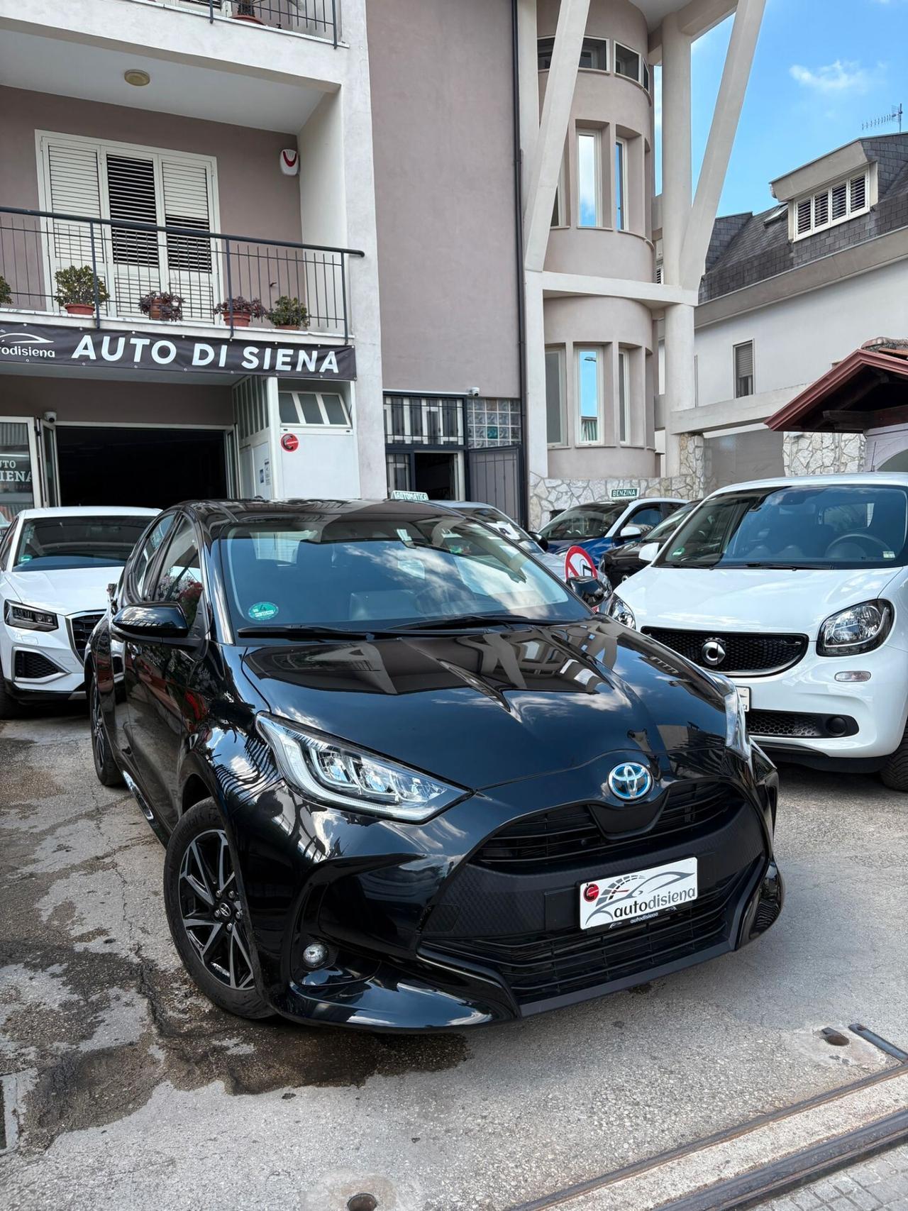 Toyota Yaris 1.5 Hybrid 5 porte Lounge design