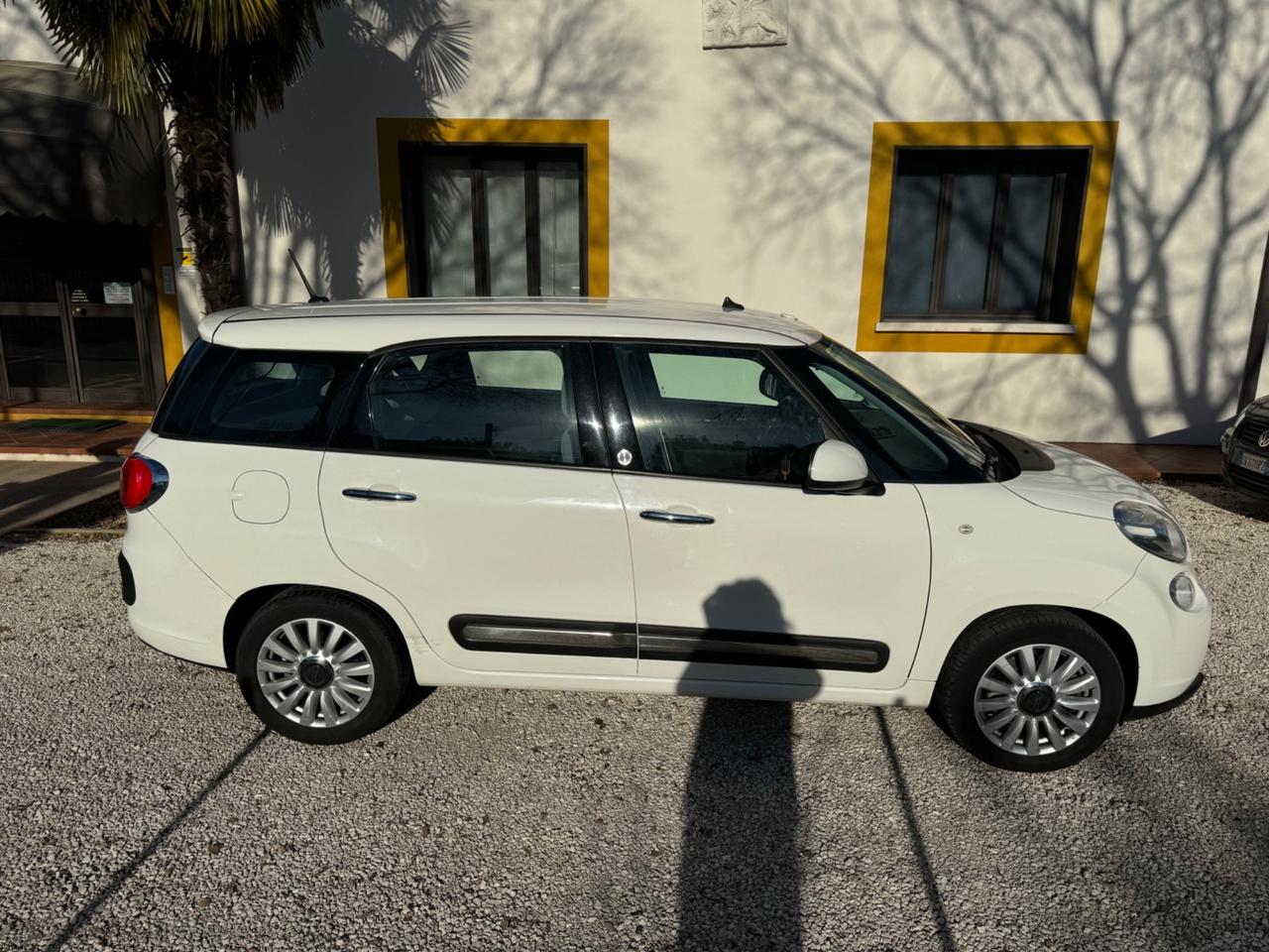 Fiat 500L LIVING 1.6 MJT 120cv Lounge UniProp