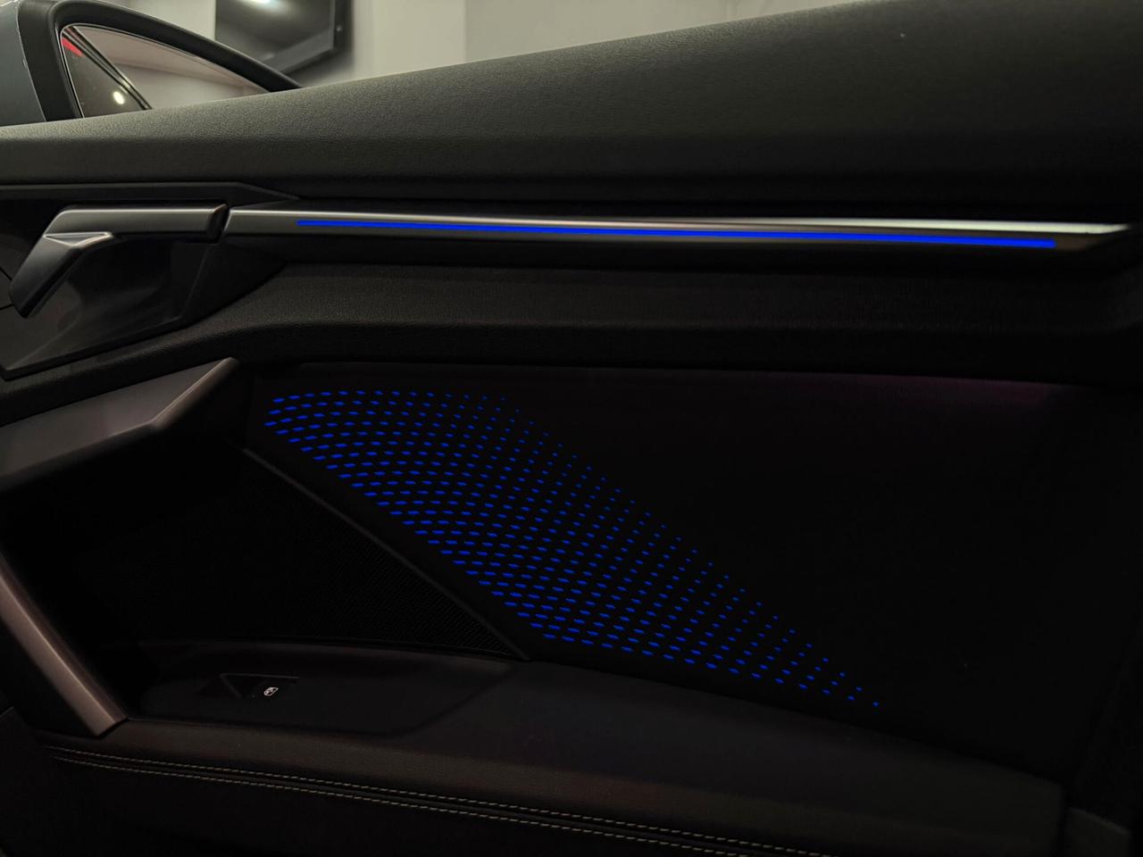 Audi A3 allstreet 35 TDI S tronic Identity Contrast