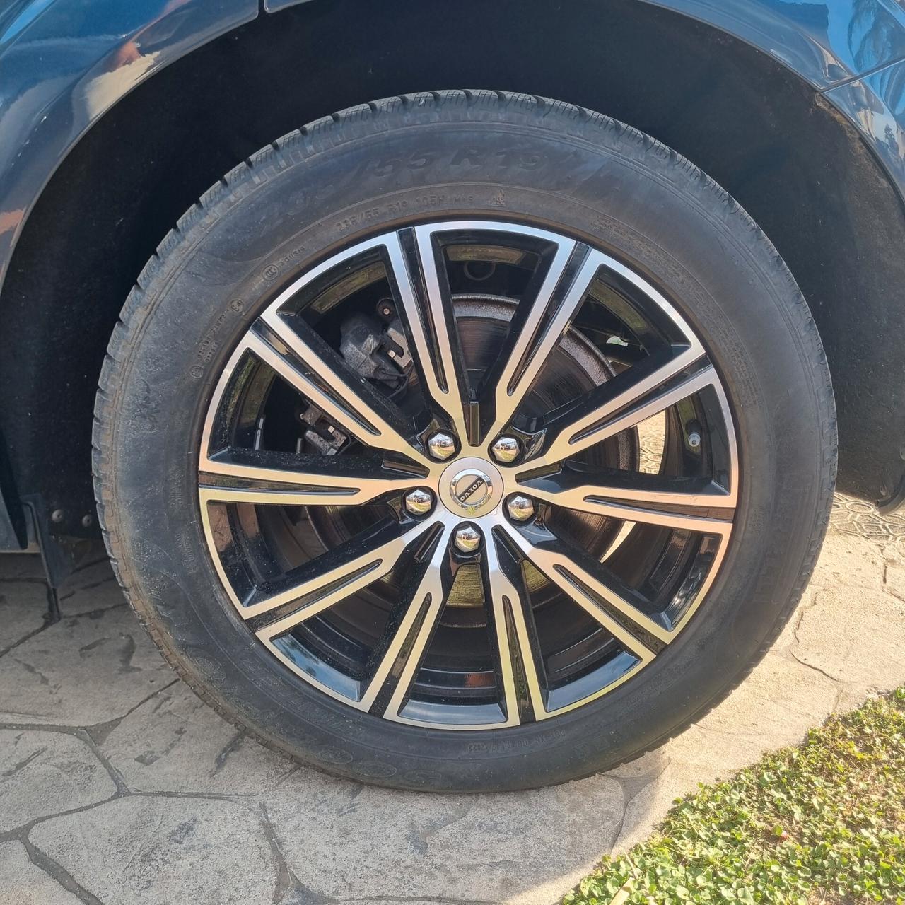 Volvo XC 60 XC60 B4 (d) AWD Geartronic Inscription