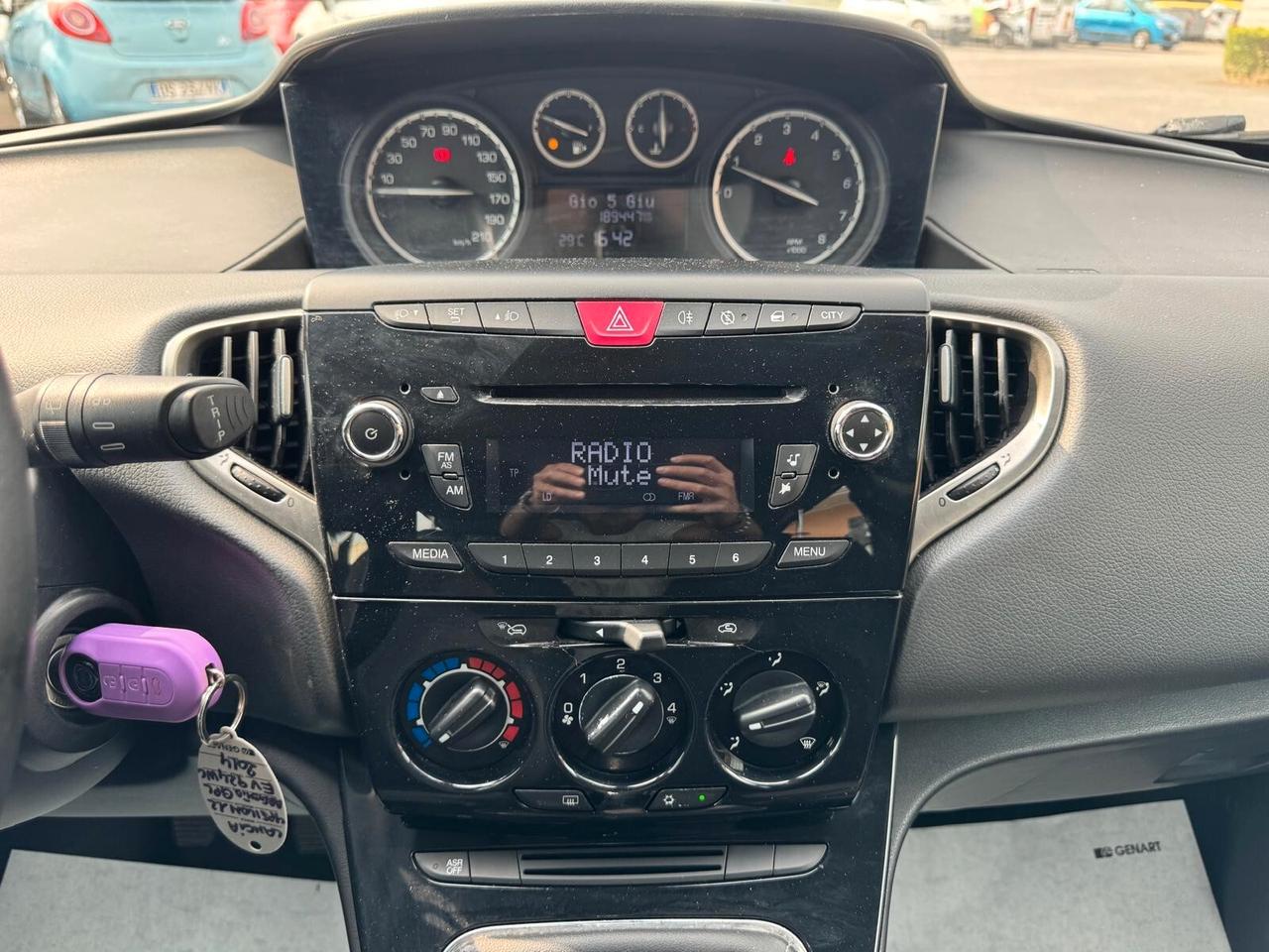 Lancia Ypsilon 1.2 GPL NEOPATENTATI 2014