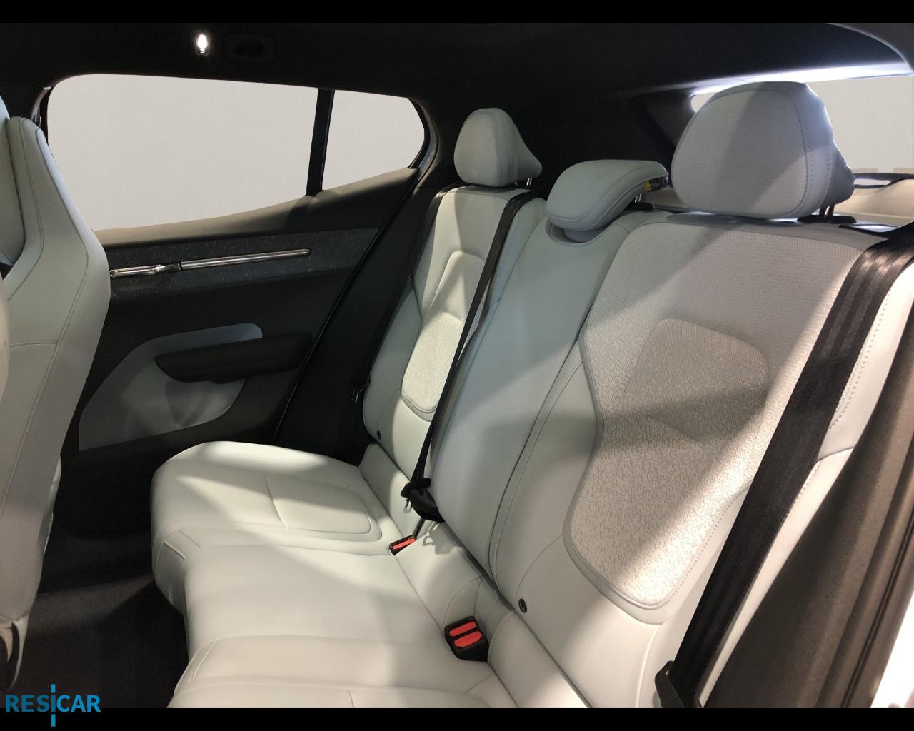 VOLVO EX30 TWIN MOTOR PERFORMANCE ULTRA
