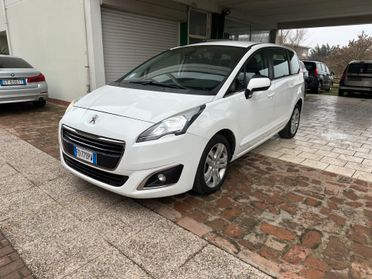 Peugeot 5008 1600 HDI AUT. 7 POSTI