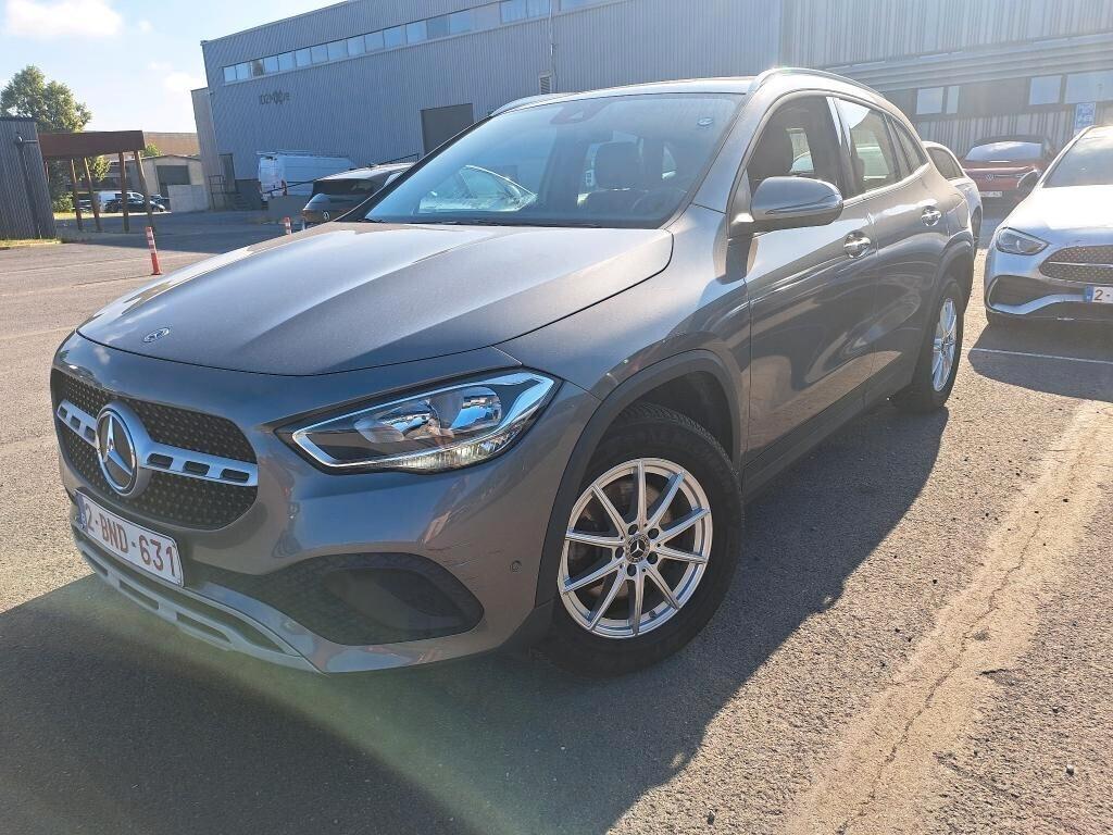 MERCEDES-BENZ GLA 180D 115CV AUTOMATIC BUSINESS SOLUTION ( CRUISE - PELLE - TETTO PANORAMICO APR. - NAVI PREMIUM - PARK ASSIST )