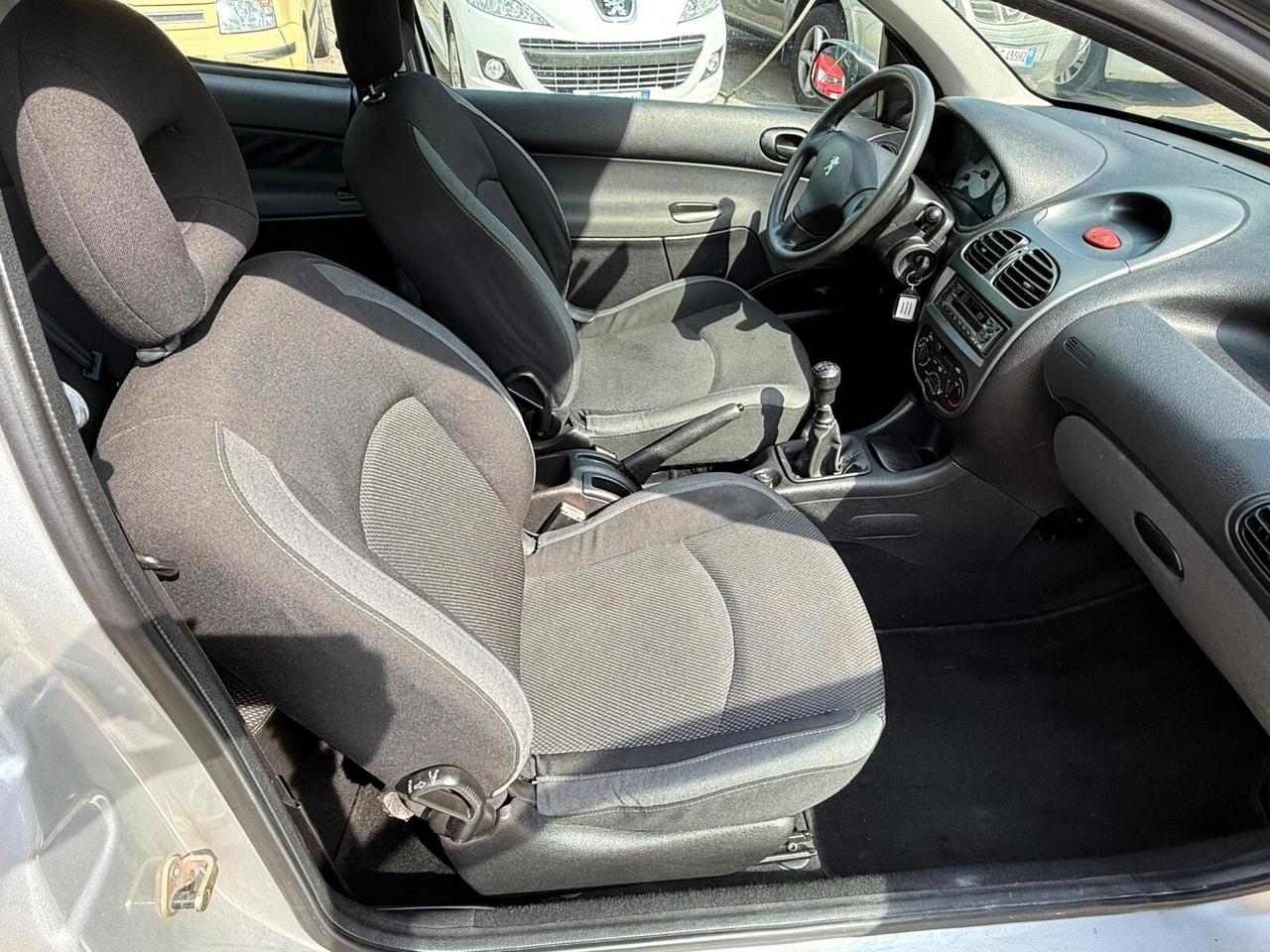 Peugeot 206 3p 1.4 clima NEO-PAT