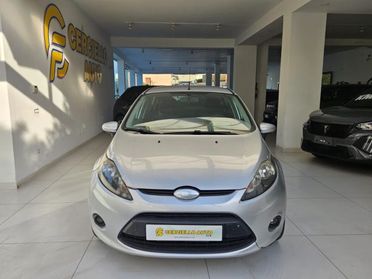 FORD Fiesta + 1.4 TDCi 68CV 5 porte