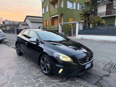 Volvo V40 D2 1.6 R-design Kinetic