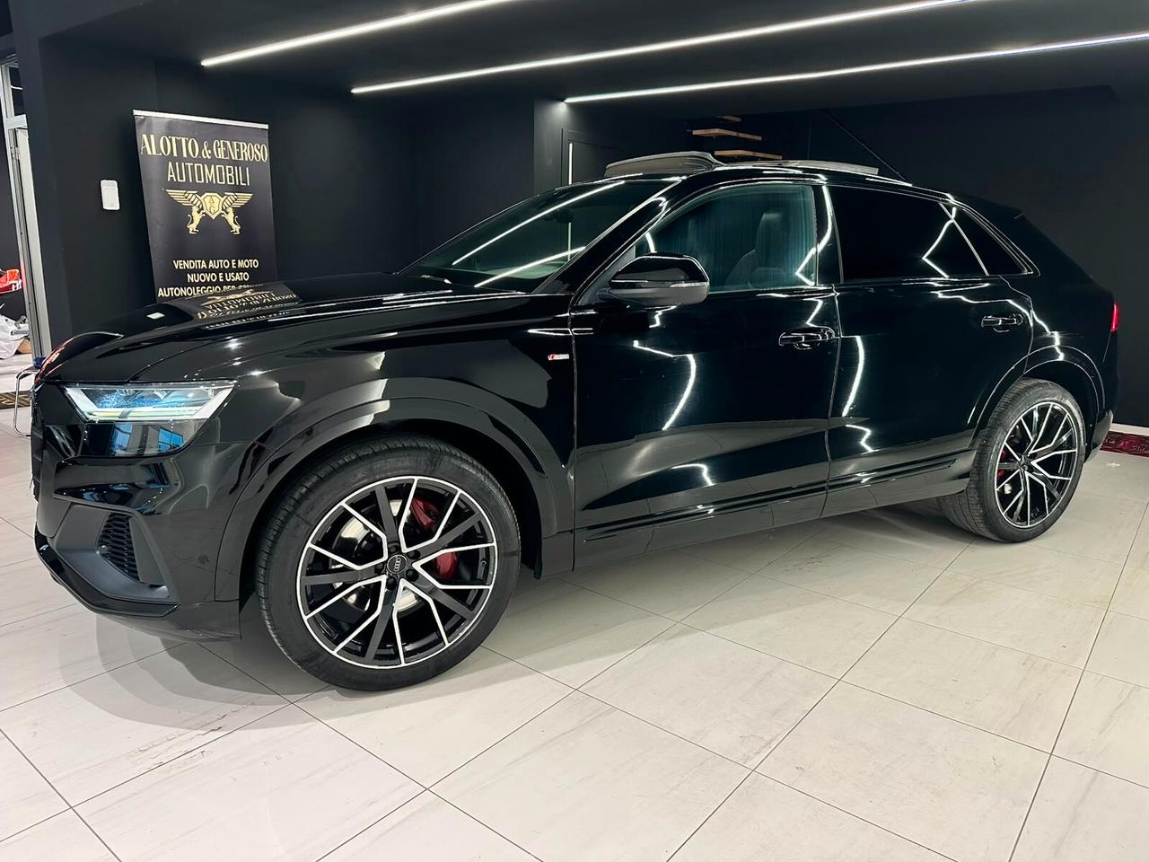 Audi Q8 50 TDI 286 CV quattro 3x S Line Full 2020