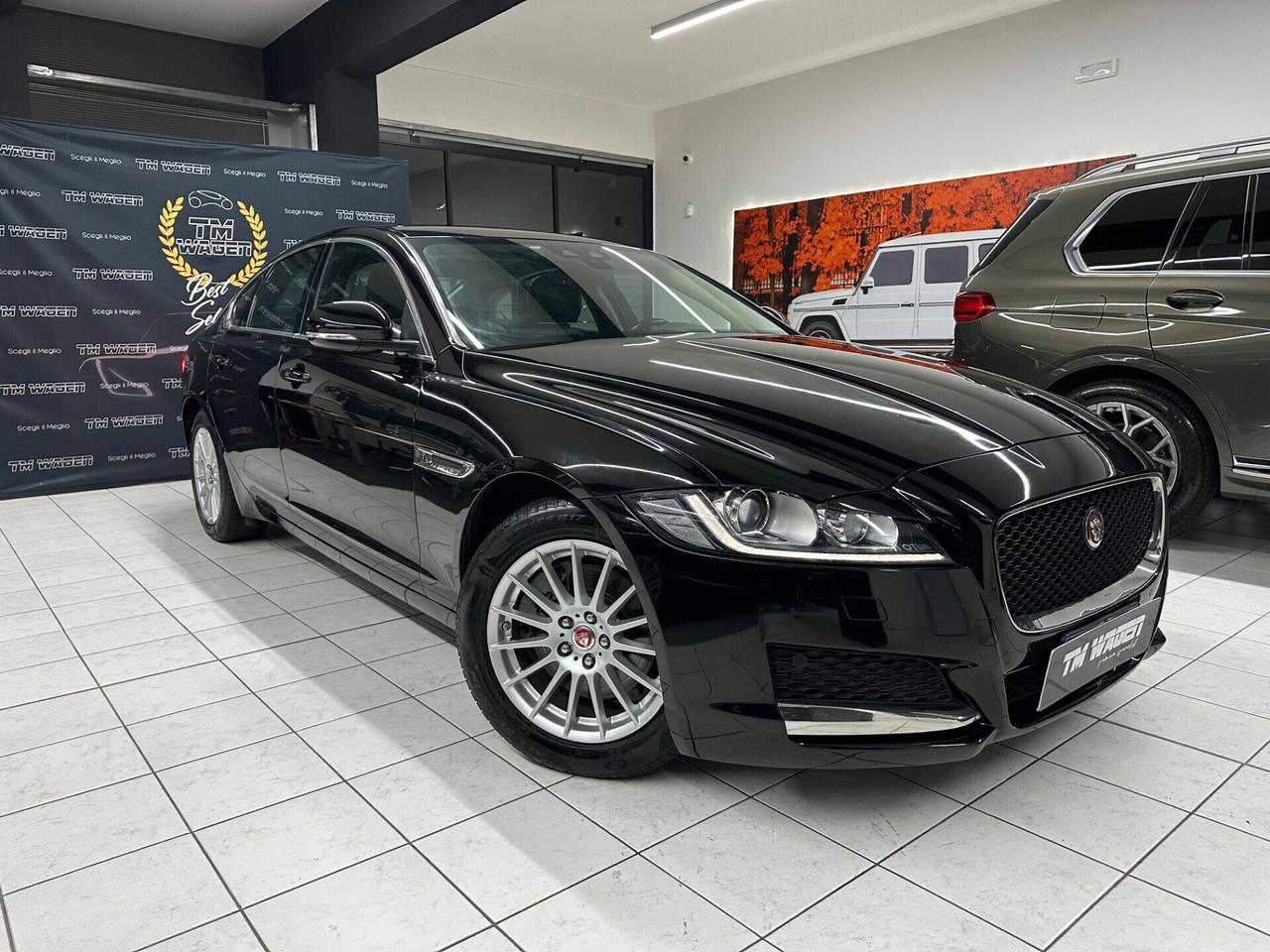 Jaguar XF 2.0d i4 Prestige 180cv my19 - IVA ESPOSTA