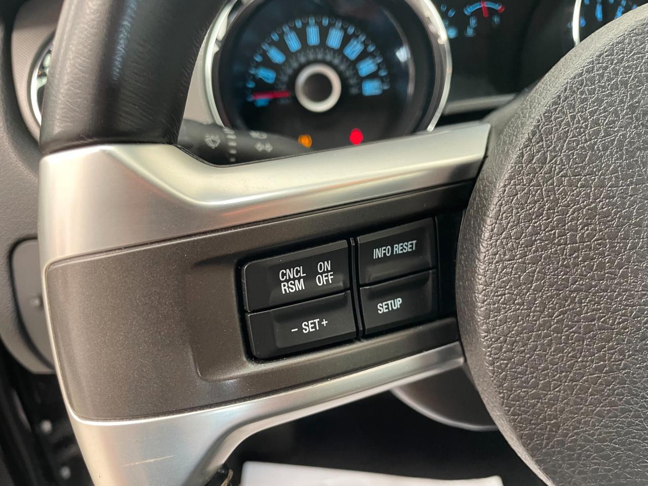 Mustang 3.7 V6 224cv automatic
