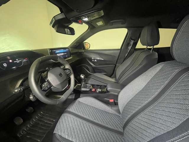 Peugeot 2008 1.2 100cv Allure+ Key Less+ Navi + Camera Ant&Post