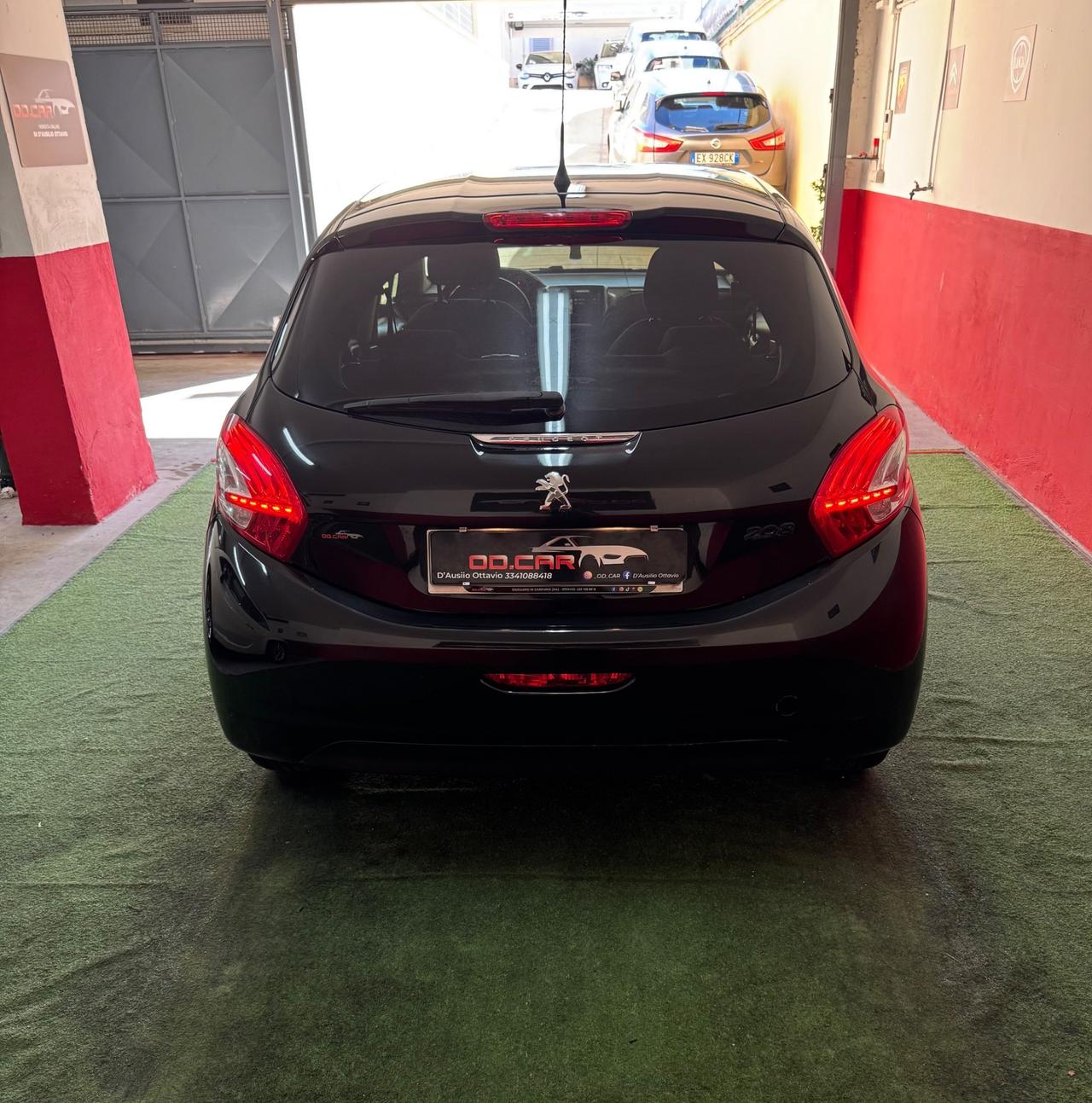 Peugeot 208 1.4 HDi 68 CV 5 porte Access