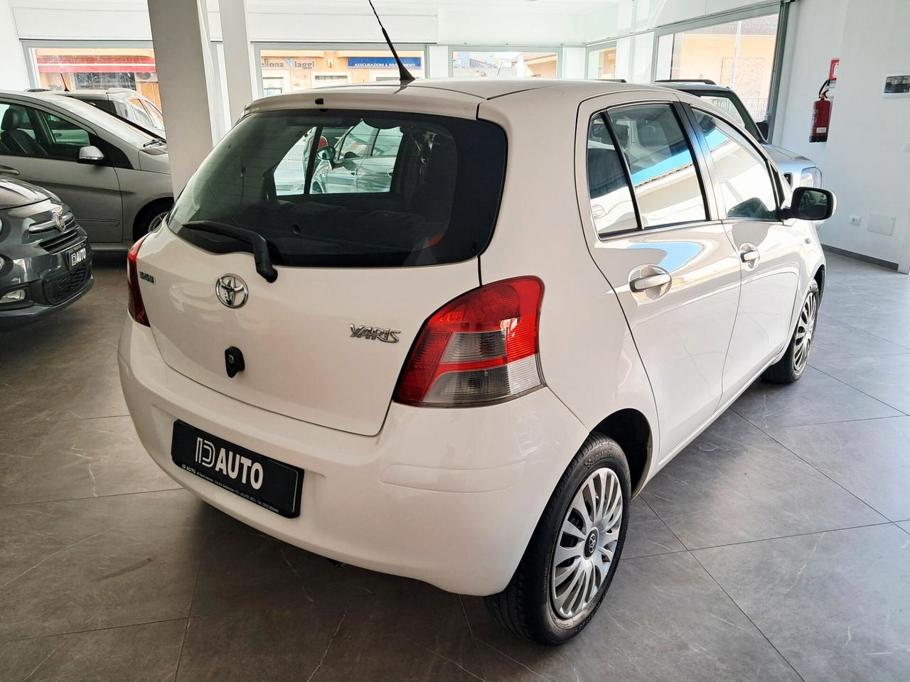 Toyota Yaris 1.3 5 porte