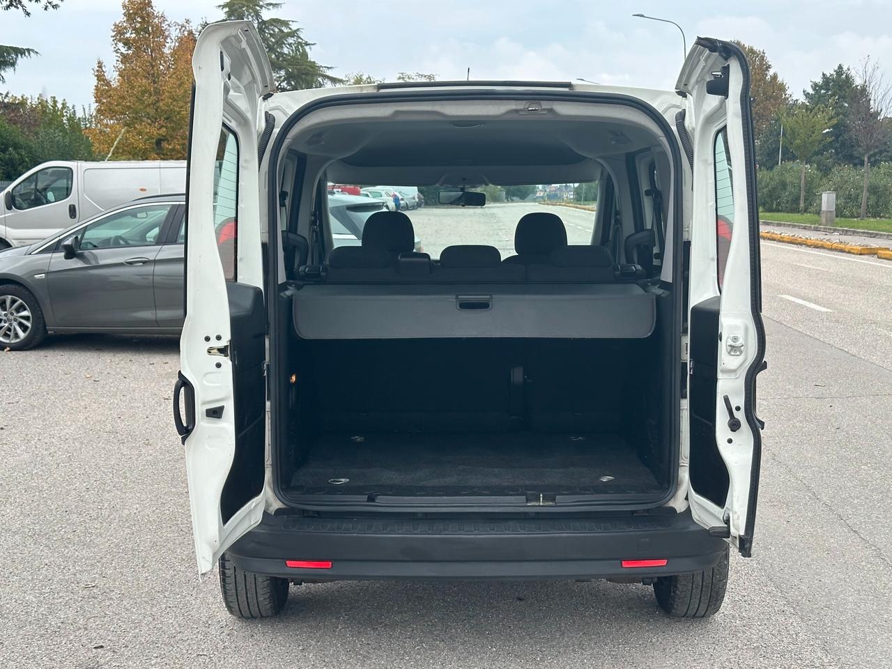 Fiat Doblo 1.3 MJT 95CV AUTOCARRO 5 POSTI