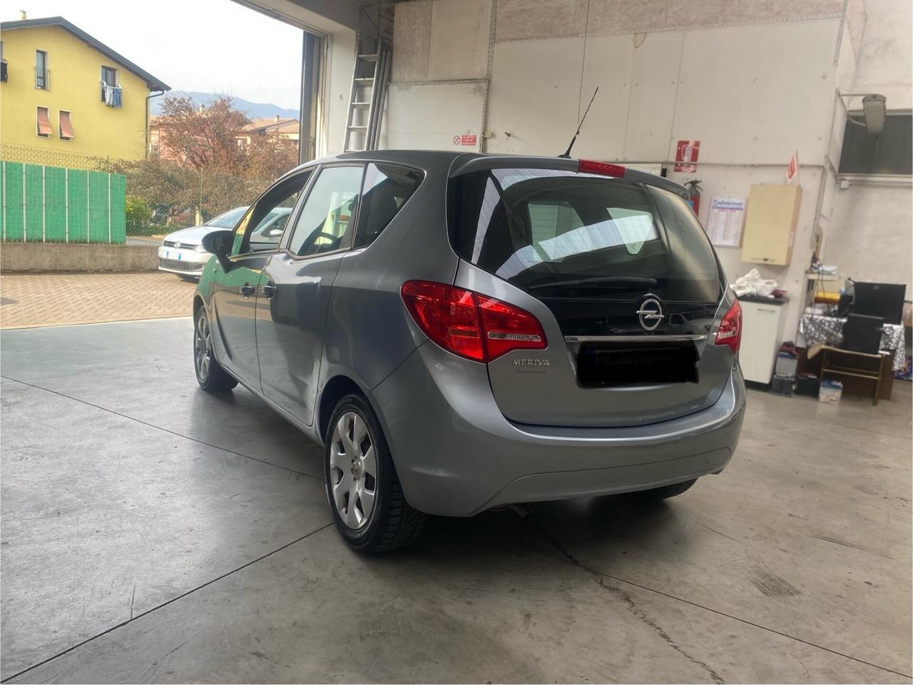 Opel Meriva 1.4 100CV neopatentati Cosmo 5 porte