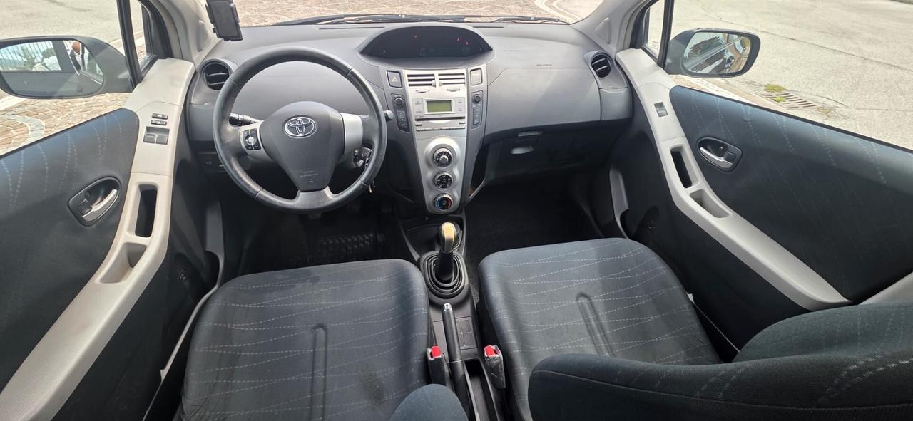 Toyota Yaris 1.4 D-4D 5 porte M-MT Navi