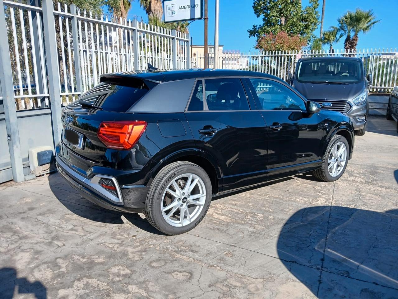 Audi Q2 35 TDI S tronic line Edition