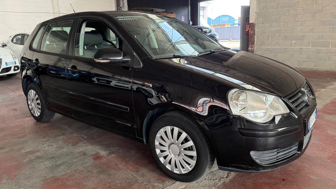 Volkswagen Polo 1.4/75CV 16V 5p. aut. Comfortline
