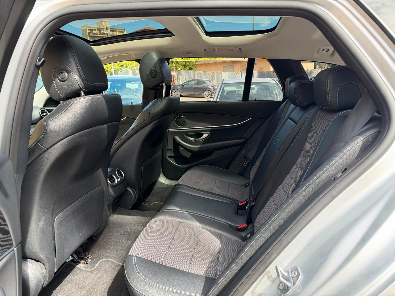 Mercedes-benz E 220 4Matic Auto Premium Plus All-Terrain