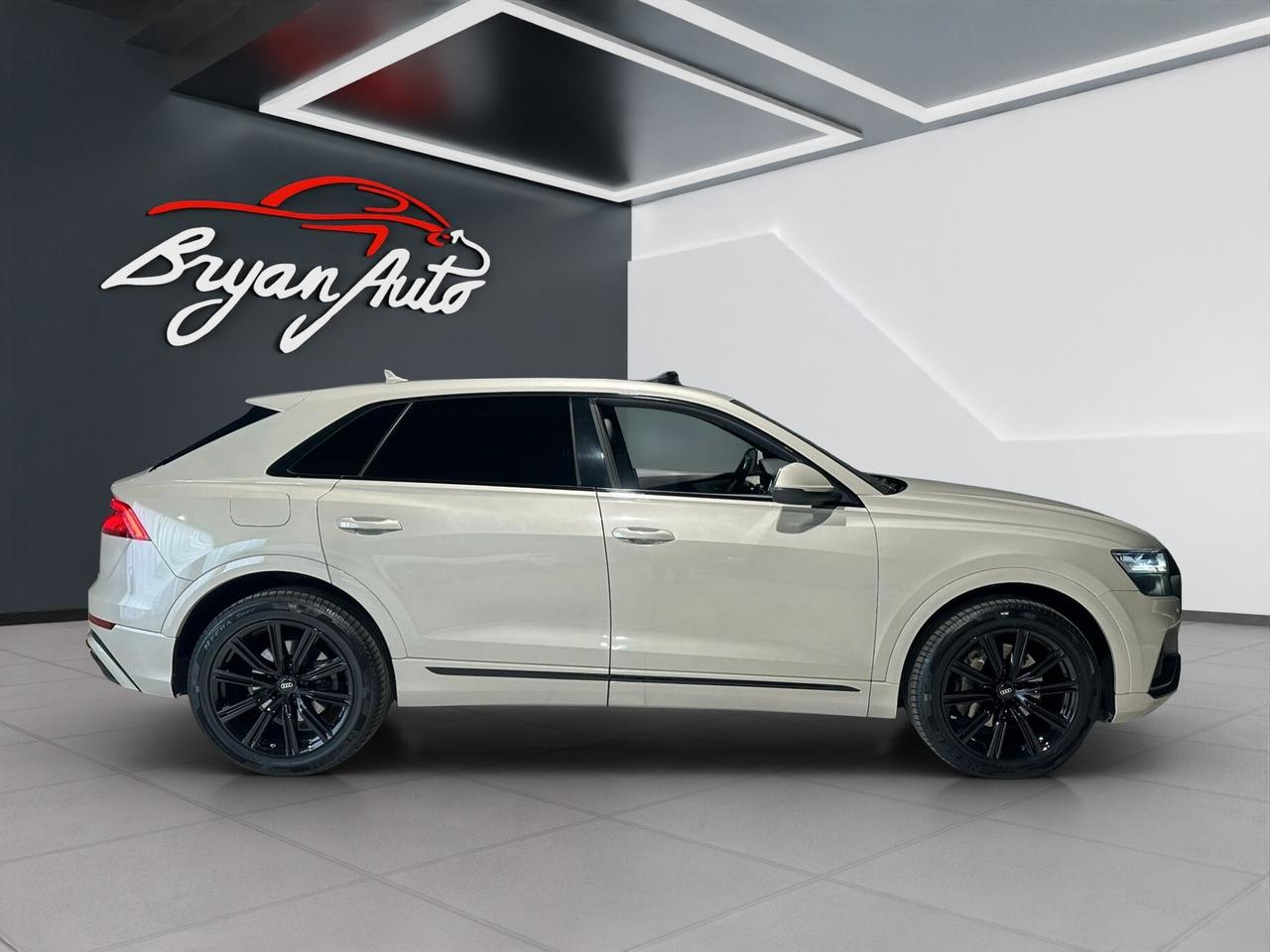 Audi Q8 50 TDI 286 CV quattro tiptronic S-LINE IVA ESPOSTA