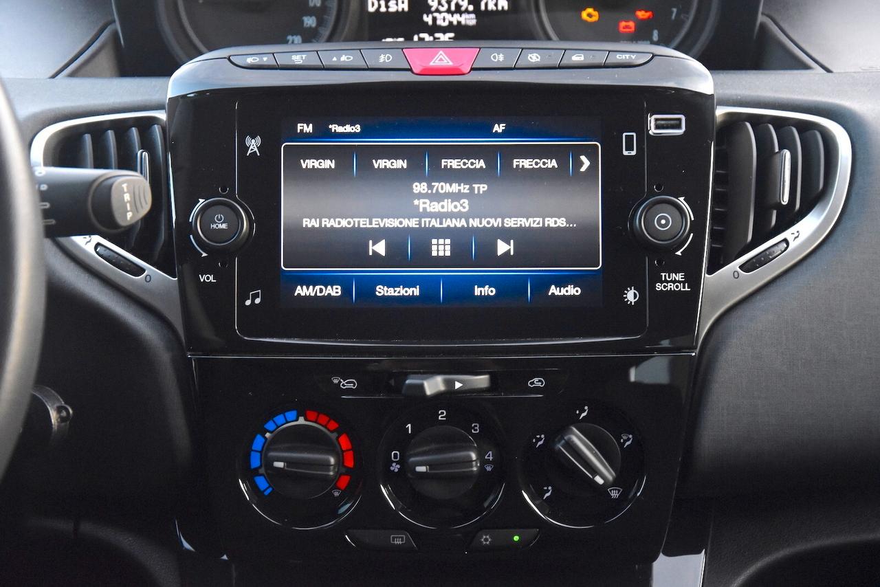 Lancia Ypsilon 1.0 Hybrid Gold