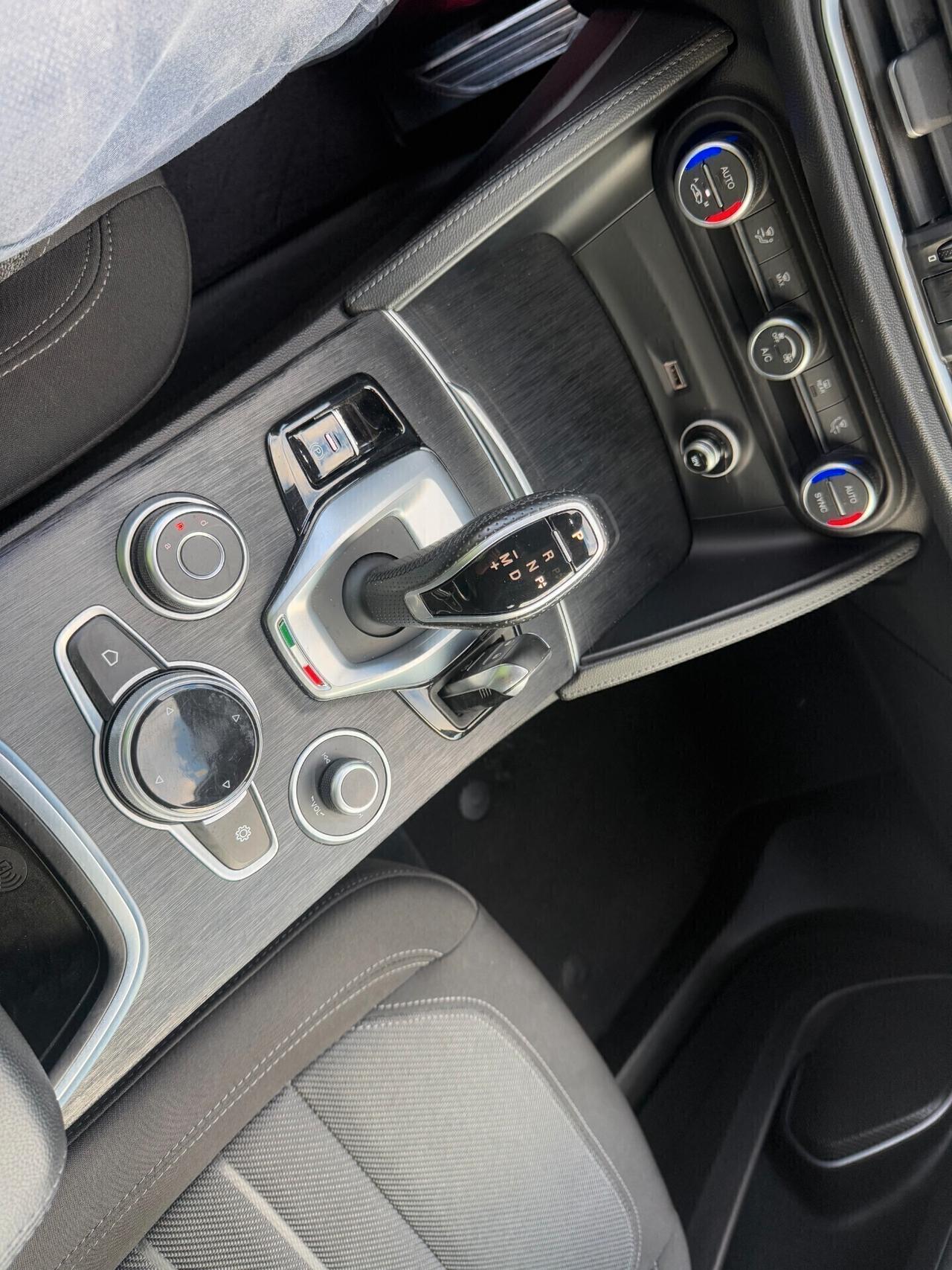 Alfa Romeo Stelvio 2.2 Turbodiesel 160 CV AT8 RWD Super Business