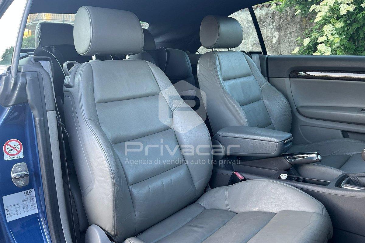 AUDI A4 2.4 V6 30V cat