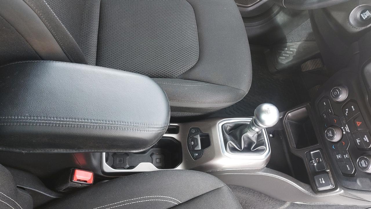 Jeep Renegade LIMITED CON FARI LED
