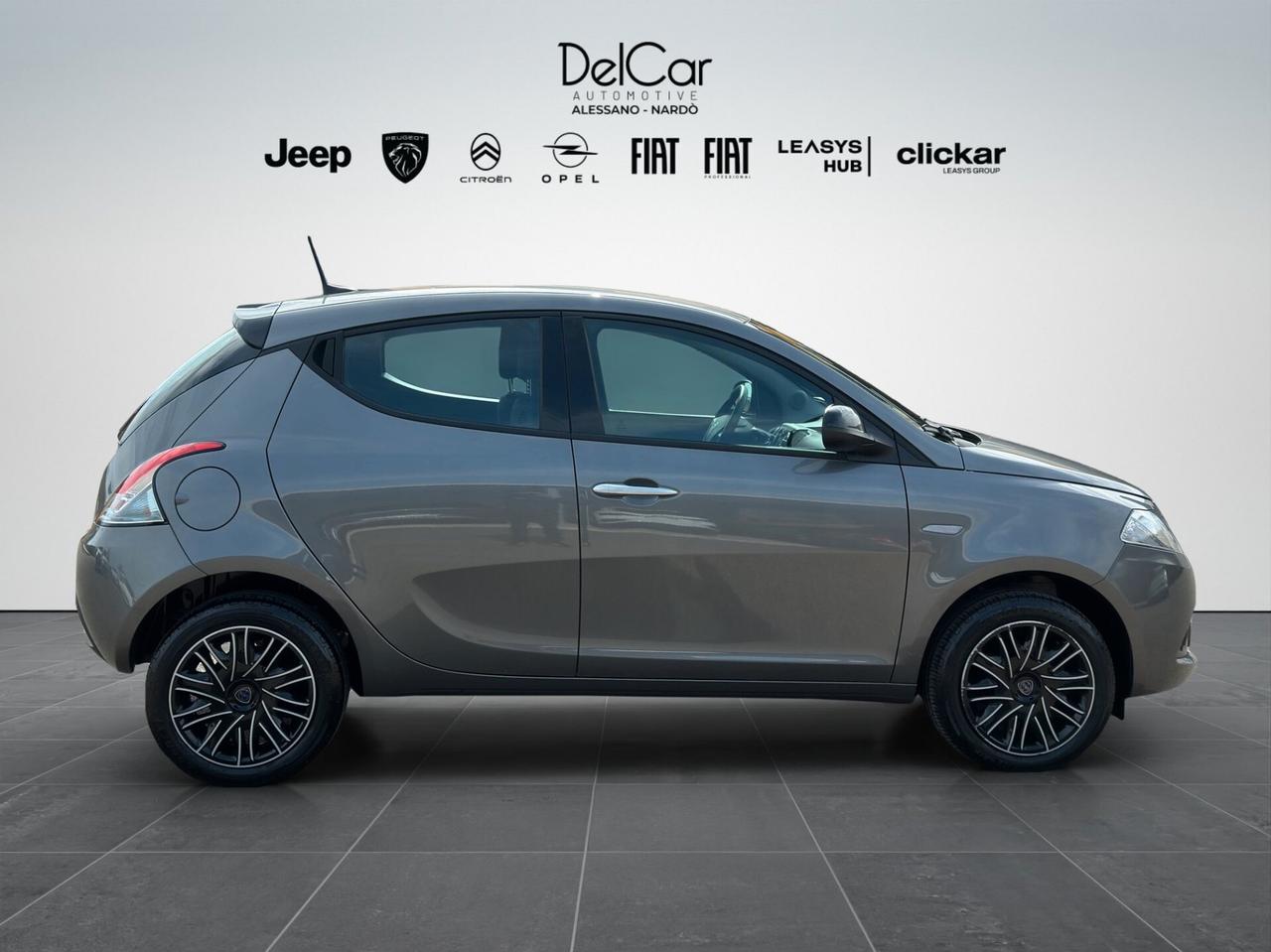 Lancia Ypsilon 1.0 FireFly 5 porte S&S Hybrid Oro