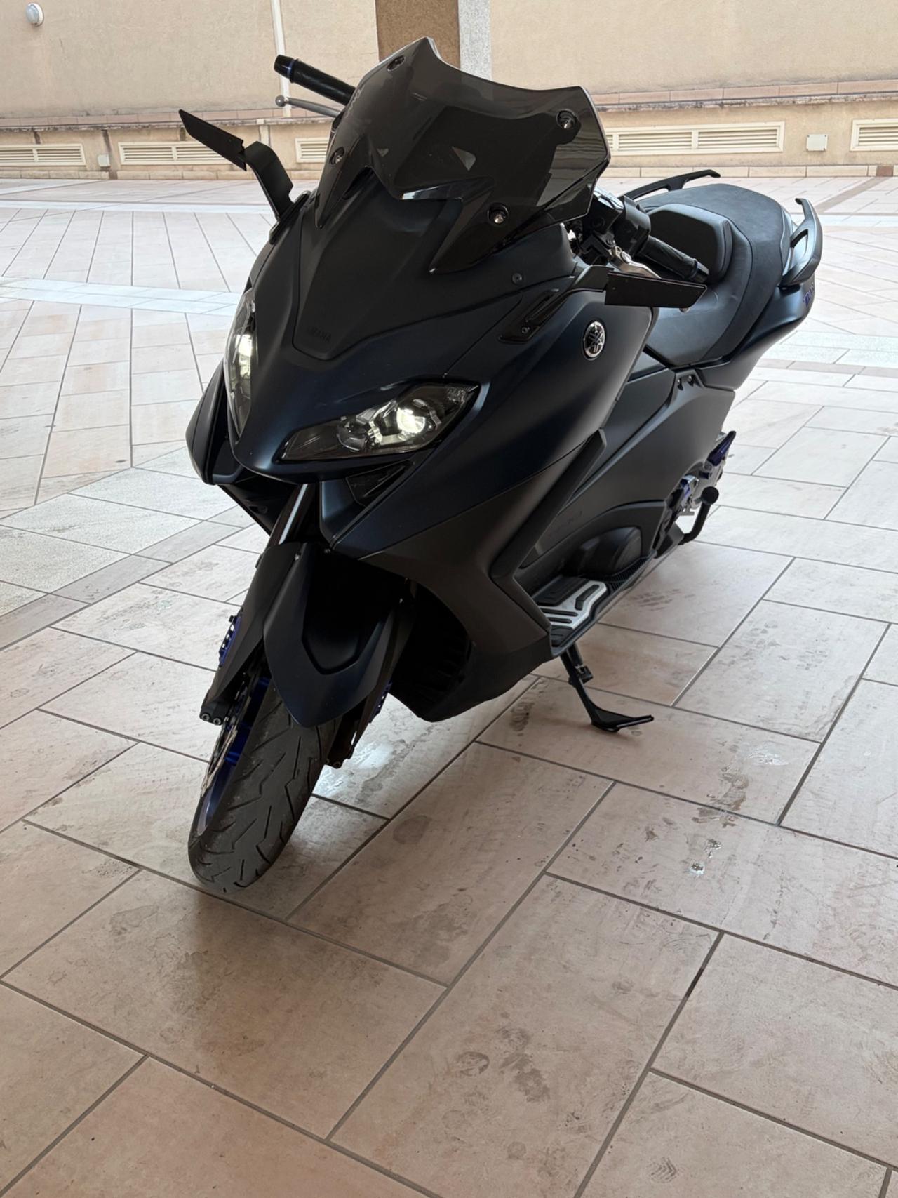 Yamaha T Max 560