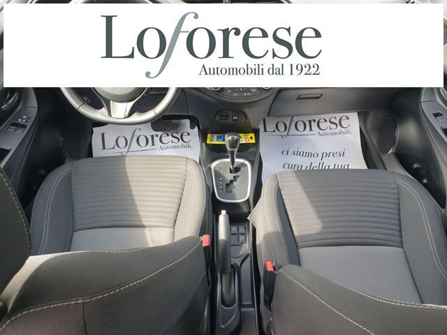 TOYOTA Yaris 1.5 Hybrid 5 porte Business