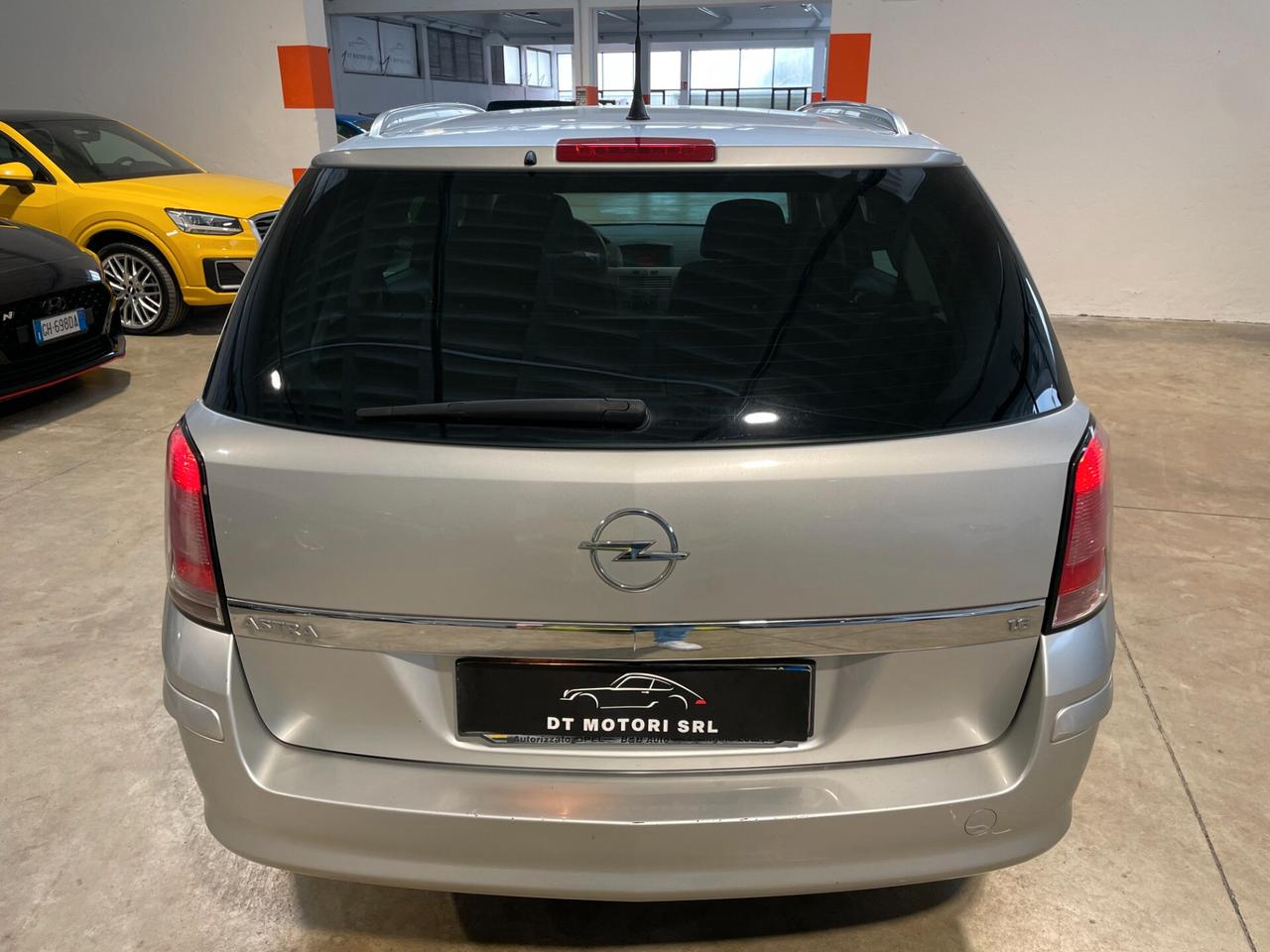 Opel Astra 1.6 16V VVT Station Wagon - UNICO PROP.