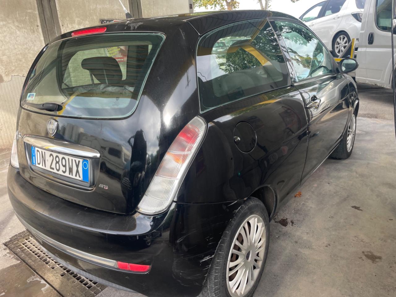 Lancia Ypsilon 1.2 Argento