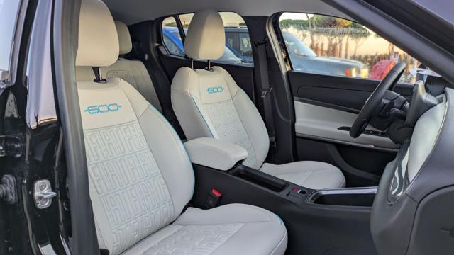 FIAT 600 HYBRID LA PRIMA DCT 6 1.2cc 100cv ASSIST FRENATA