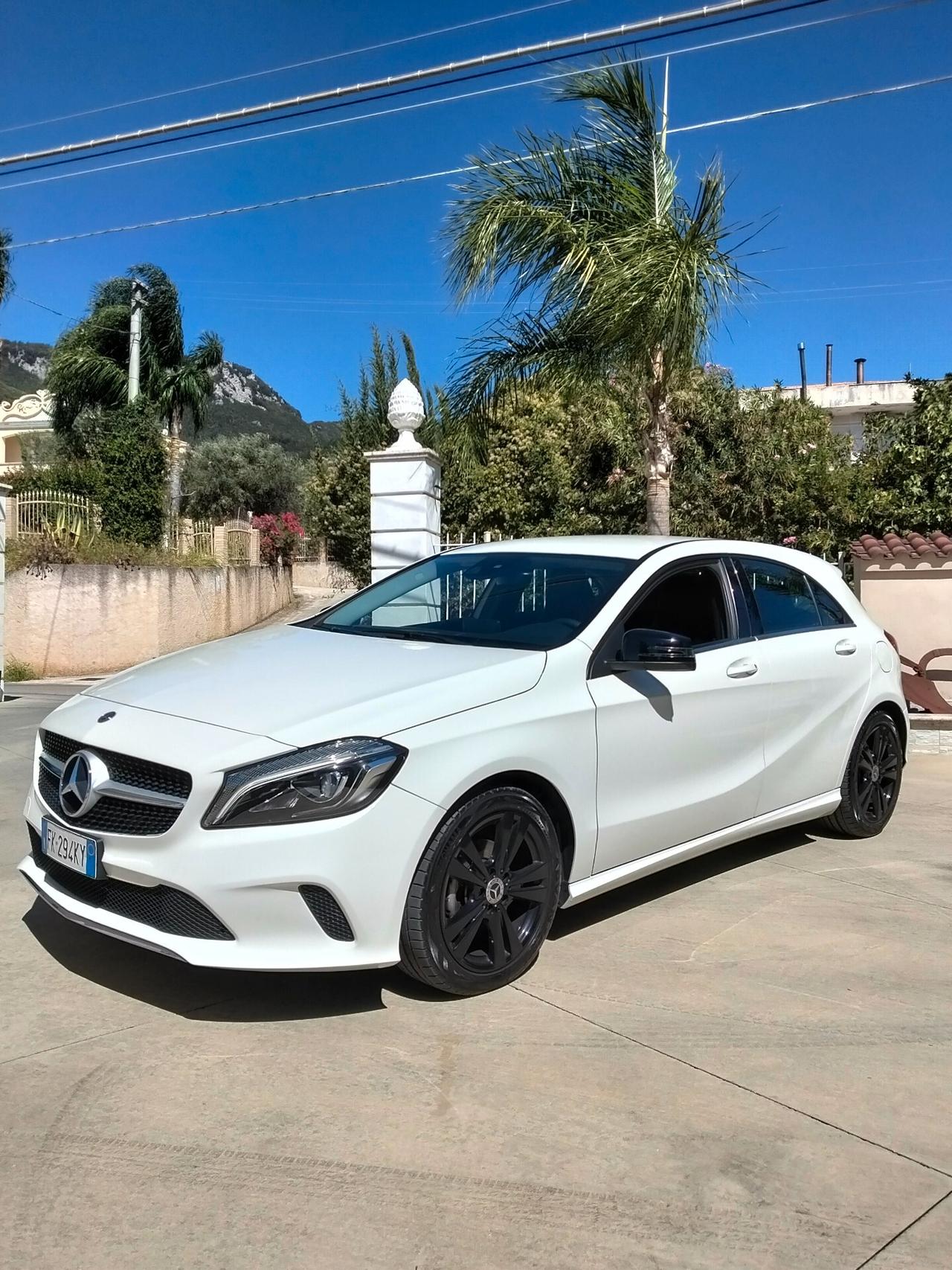 Mercedes-benz A 180 d Premium