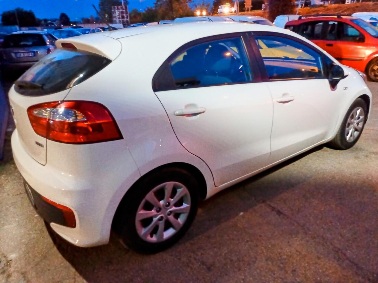 Kia Rio 1.1 CRDi 5p. Cool EURO 6