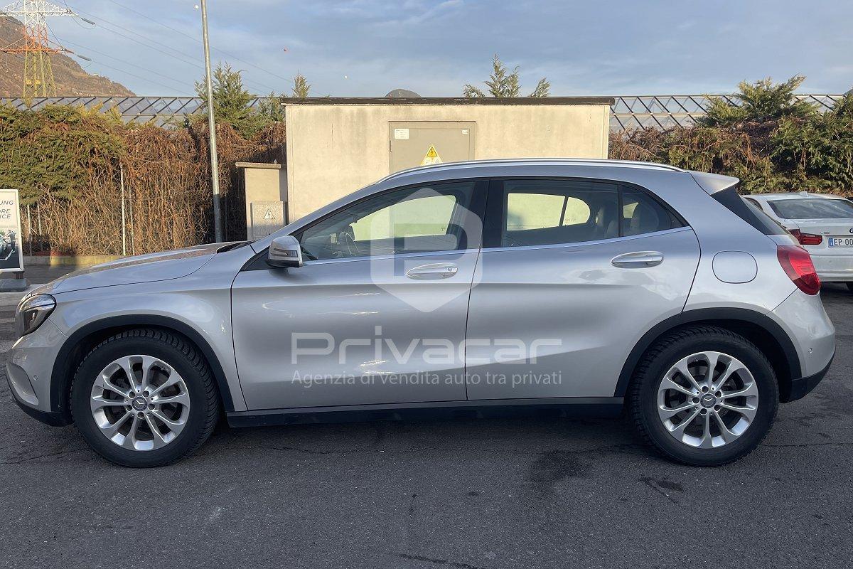 MERCEDES GLA 200 d Automatic 4Matic Premium