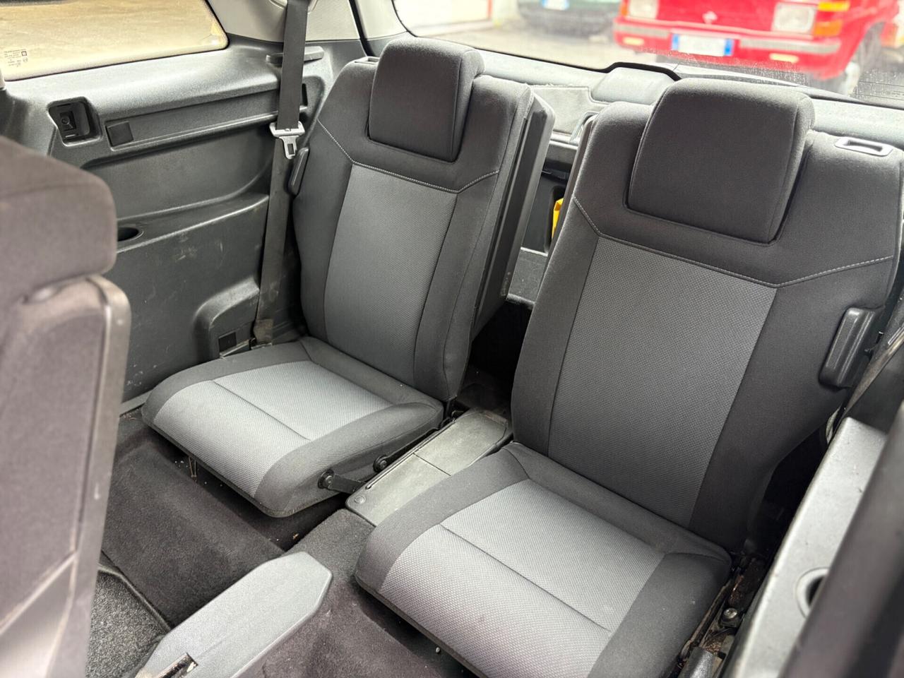 Opel Zafira 1.9 CDTI 120CV Cosmo 7 POSTI