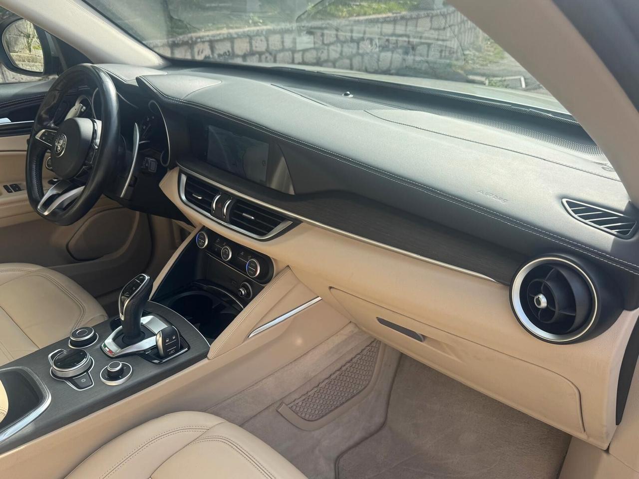 Alfa Romeo Stelvio 2.2 Turbodiesel 210 CV AT8 Q4Ti