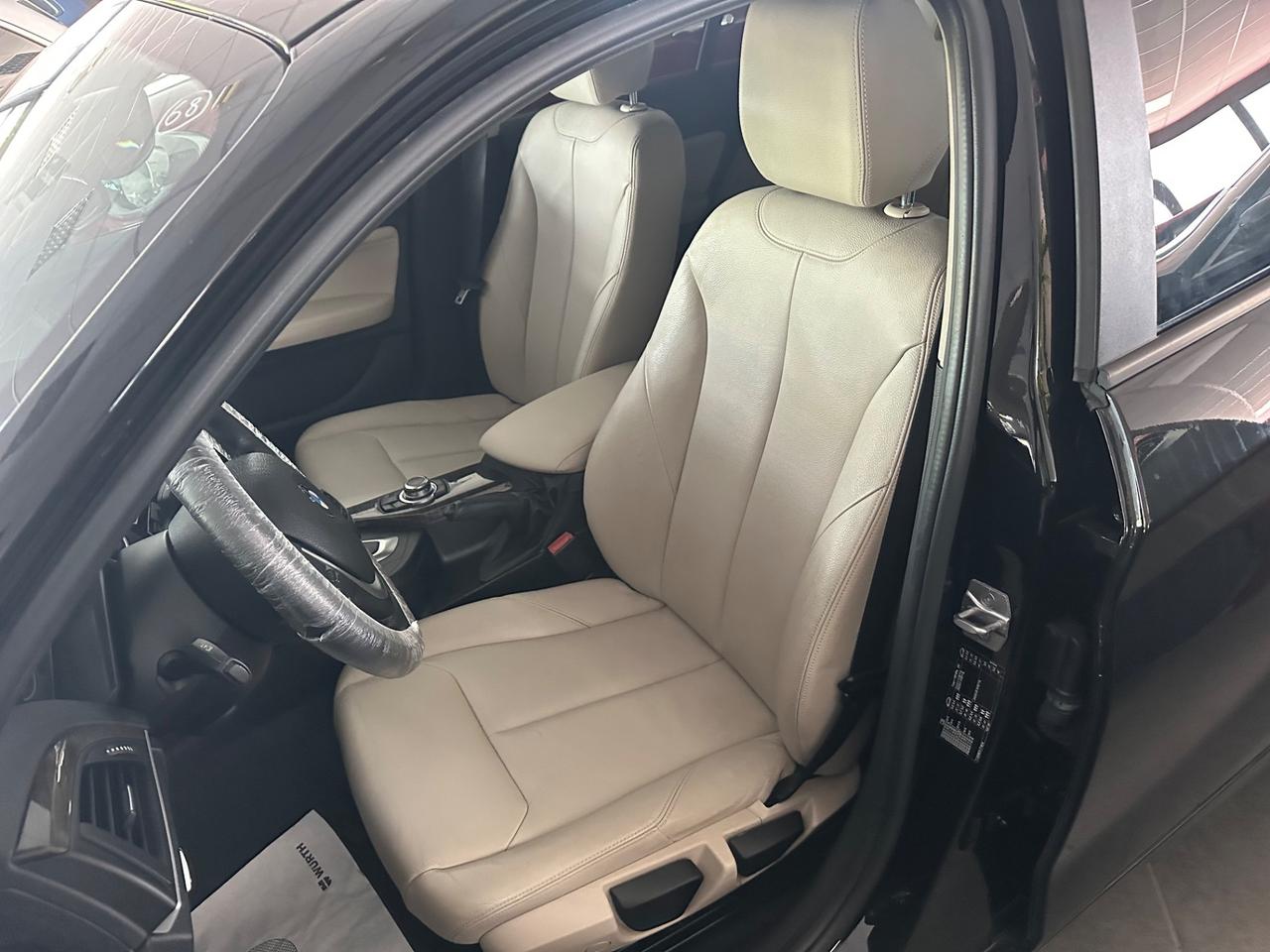 Bmw 118 118d 5p. Advantage