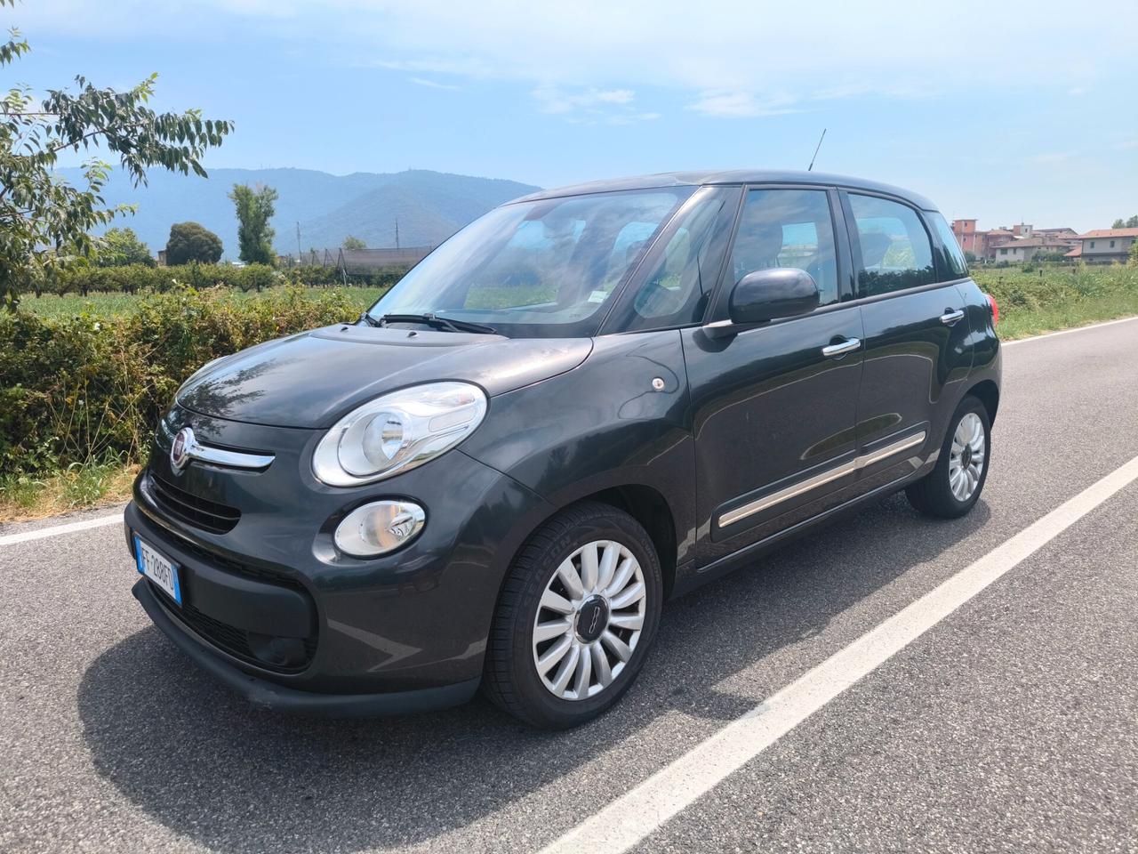 FIAT 500L 1,3 MJT- CAMBIO AUTOMATICO- OK NEOPATENTATI