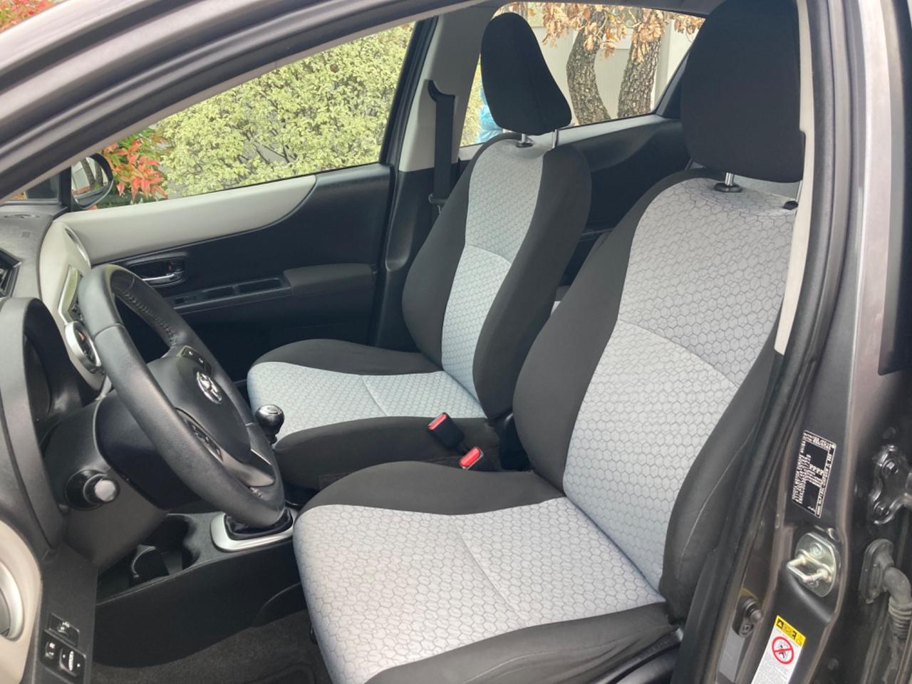 TOYOTA YARIS 5 PORTE (DA VETRINA)