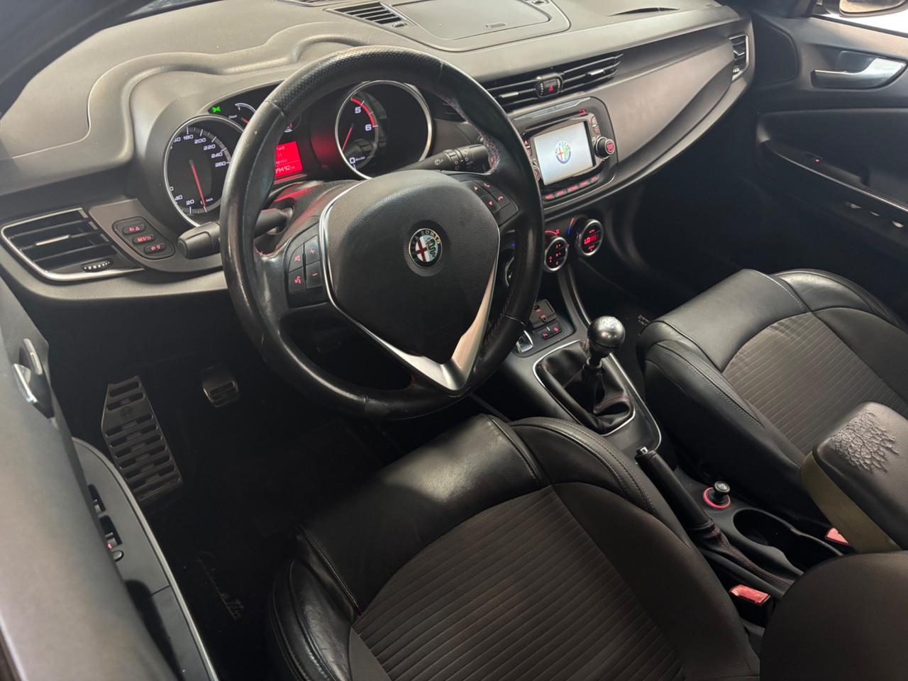 Alfa Romeo Giulietta 1.6 JTDm-2|OK NEOPATENTATI |