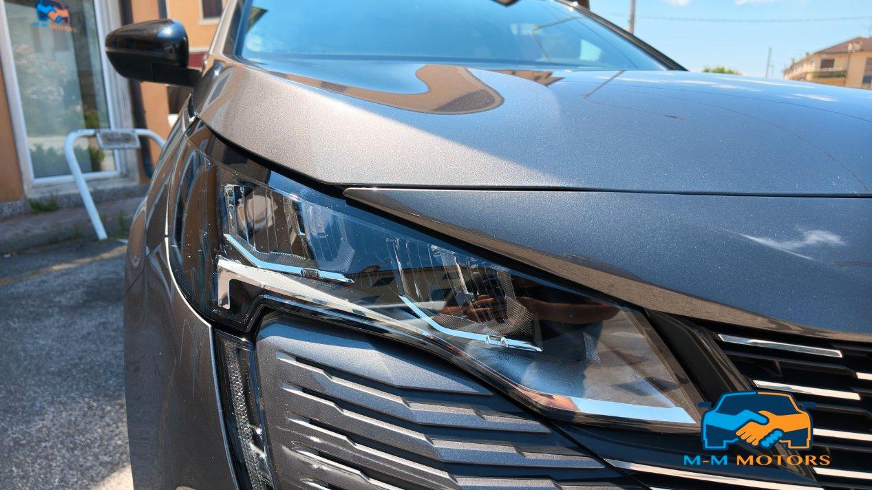 Peugeot 3008 30080 Allure Pack 130cv